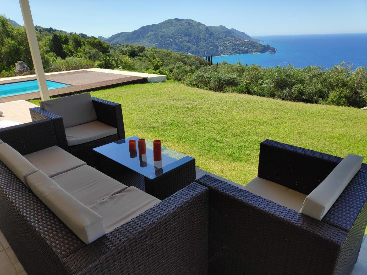 Villa Vardia-Amazing Seaviews With Heated Pool Sinarades Exterior photo