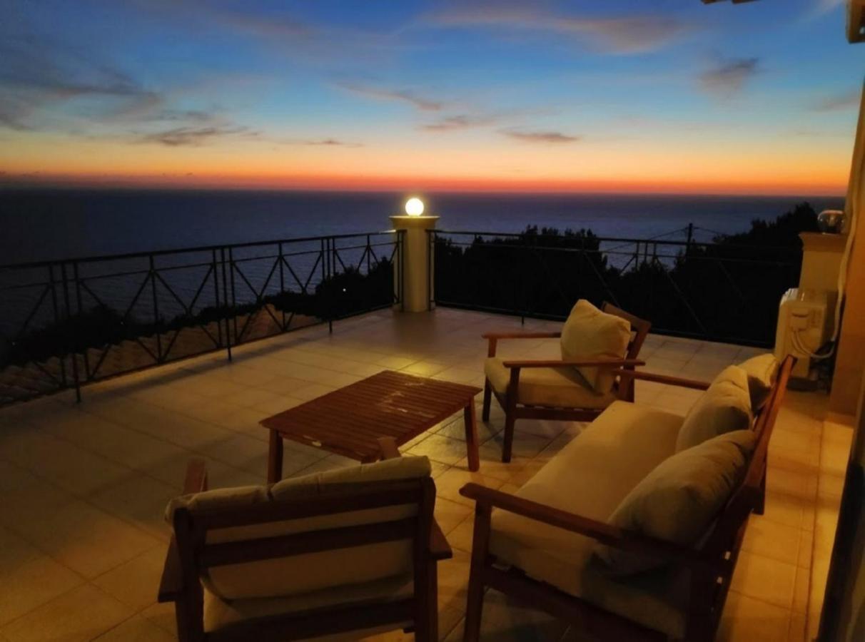 Villa Vardia-Amazing Seaviews With Heated Pool Sinarades Exterior photo
